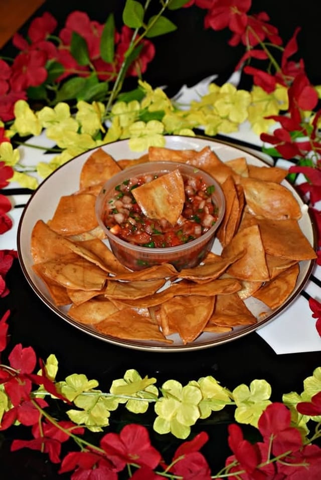 Chips & Salsa.