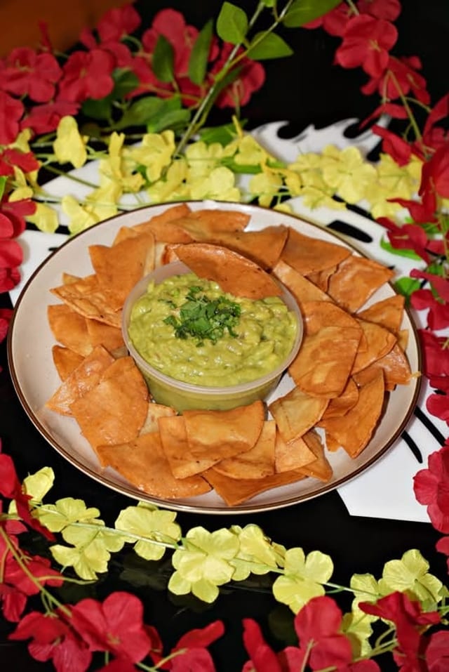 Chips & Guac.